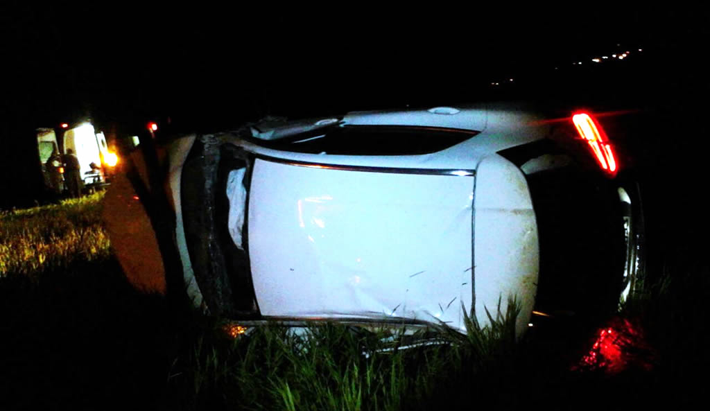 Motorista perde o controle da direção em uma curva na rodovia GO 330 (Foto: Redes Sociais)